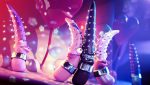 a escolha do tipo de vibrador 150x85 - Cantoras Holandesas da Banda Adam Cantam Usando Vibrador