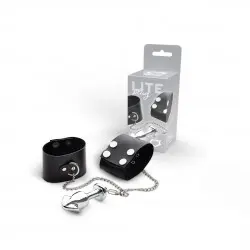 Plug Anal Pequeno com Alça para Algemas e Corrente Lite Plug Plug Anal Pequeno com Alça para Algemas e Corrente Lite Plug
