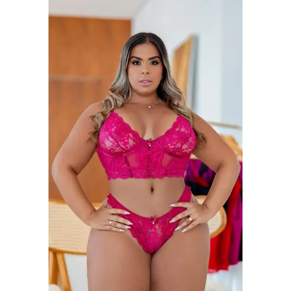 Conjunto Cropped Sensual em Renda sem Bojo Garota Veneno Linha Plus Size Conjunto Cropped Sensual em Renda sem Bojo Garota Veneno Linha Plus Size
