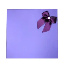 Caixa para Presente Lilás com Laço 18x18cm