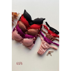 Conjunto em Renda com Calcinha String